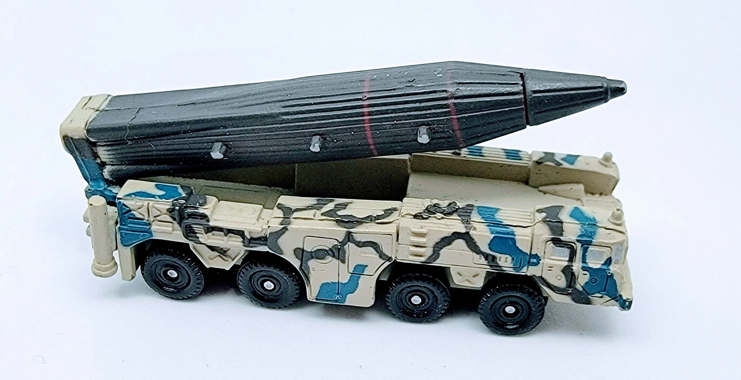 Micro Machines Military Scud SS-12 Missile Launcher Red Skull Forces Blue & Gray Winter Camo Collectible Military Miniature MMVB1