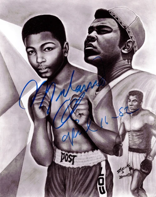 Muhammad Ali Autographed 8x10 Photo Vintage Signed In 1982 PSA/DNA #H47282