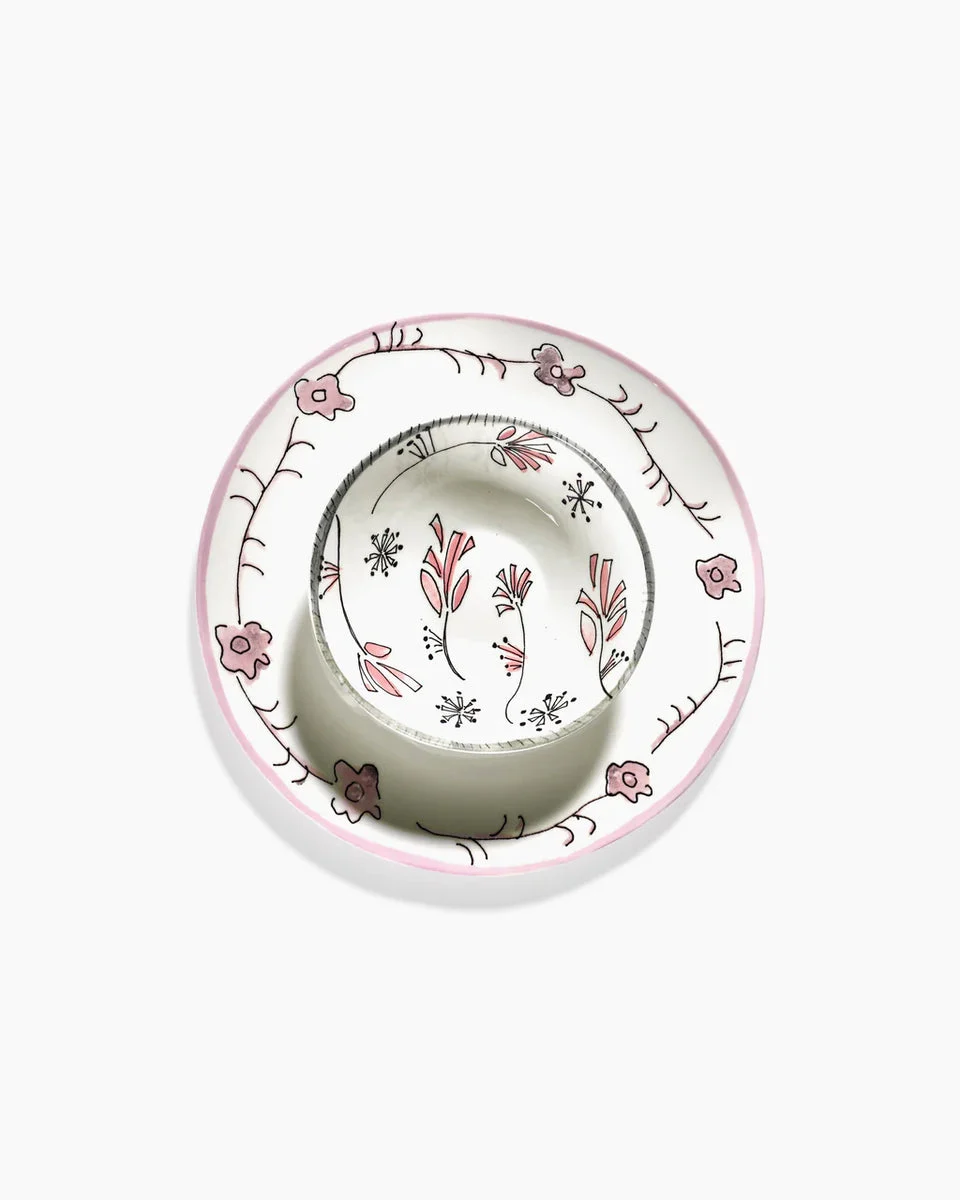 Porcelain Low bowl with Flowers Details