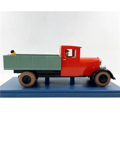 Tintin's Red Truck Figurine 1/24 Scale